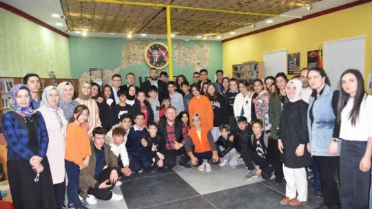 Boksör Ali Eren Demirezen, Sındırgı'ya konuk oldu