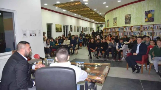 Boksör Ali Eren Demirezen, Sındırgı'ya konuk oldu