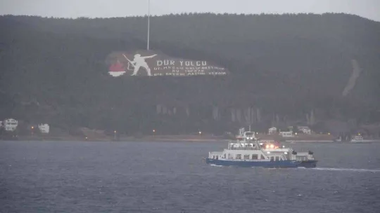 Bozcaada ve Gökçeada'ya tüm feribot seferleri iptal edildi