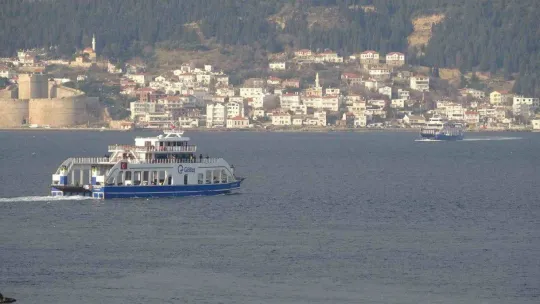 Bozcaada ve Gökçeada'ya yarınki tüm feribot seferleri iptal edildi