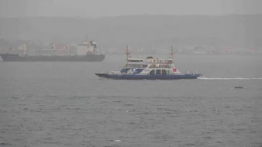 Bozcaada'ya feribot seferleri iptal edildi