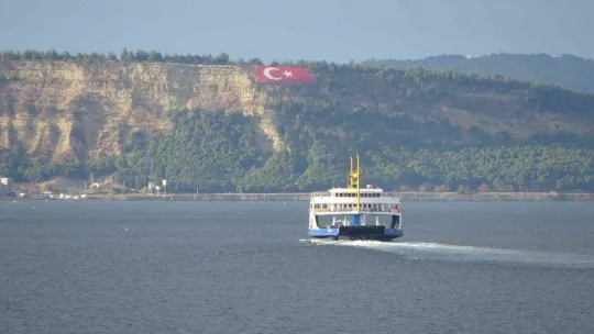 Bozcaada'ya yarınki tüm feribot seferlerine fırtına engeli