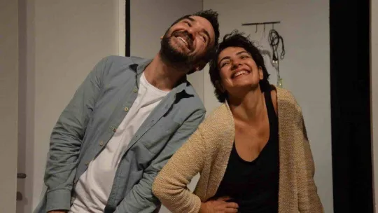 Bozüyük Belediye Tiyatrosu'nun 'Ayrılık' adlı oyunu güldürmeye devam ediyor