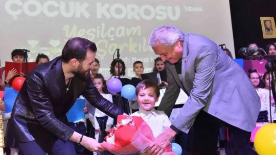 Bozüyük Belediyesi Çocuk Korosu'ndan 'Yeşilçam Şarkıları' konseri