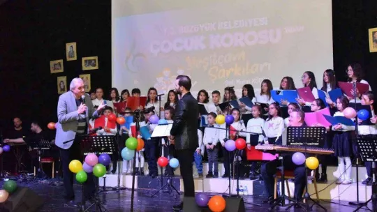 Bozüyük Belediyesi Çocuk Korosu'ndan 'Yeşilçam Şarkıları' konseri