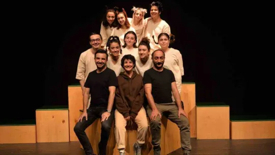 Bozüyük, Gençlik Tiyatrosu'nu sevdi