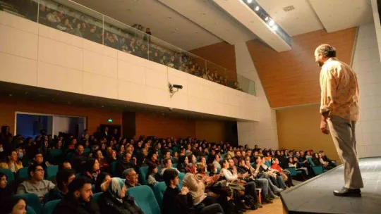 Bozüyük, Gençlik Tiyatrosu'nu sevdi