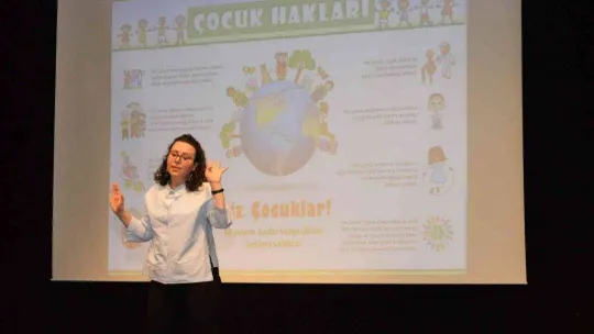 Bozüyük'te çocuklar haklarını eğlenerek öğrendi