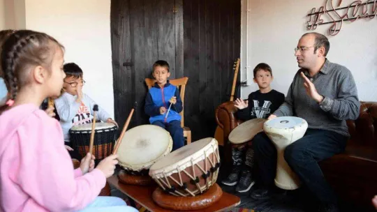 Bozüyük'te düzenlenen 'içimizdeki ritm atölyesi' ilgi gördü