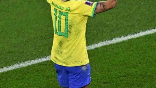 Brezilya, çeyrek final biletini 4 golle aldı