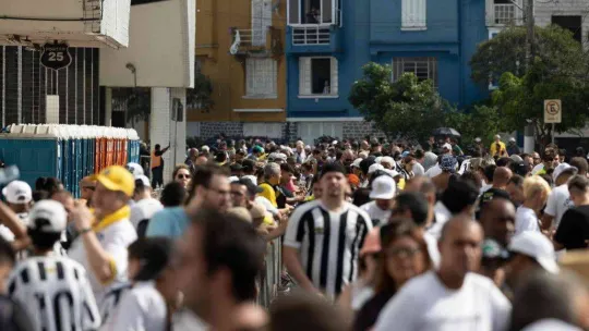 Brezilya Pele'ye veda ediyor