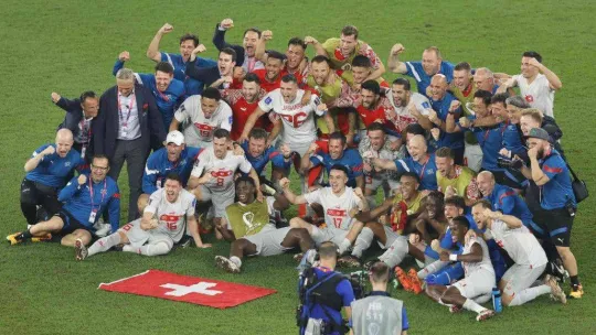 Brezilya ve İsviçre son 16 Turu'na yükseldi