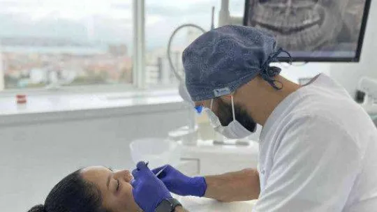 Brezilyalı Alencar hayalindeki gülüşe İstadental'de kavuştu