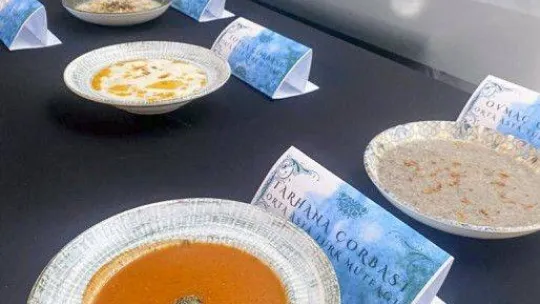 Bu derste Türk mutfağındaki 16 farklı çorba pişti