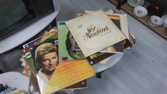 Bu dükkanın her rafı nostalji kokuyor