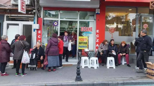 Bulgar turistler yine ucuz ilaca akın etti