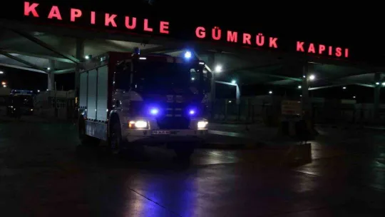 Bulgaristan'ın arama kurtarma ekipleri Kapıkule'den Türkiye'ye giriş yaptı
