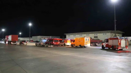 Bulgaristan'ın arama kurtarma ekipleri Kapıkule'den Türkiye'ye giriş yaptı