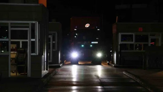 Bulgaristan'ın arama kurtarma ekipleri Kapıkule'den Türkiye'ye giriş yaptı