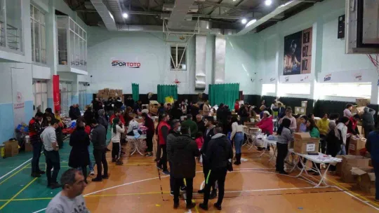 Burdurlular depremzedeler için seferber oldu