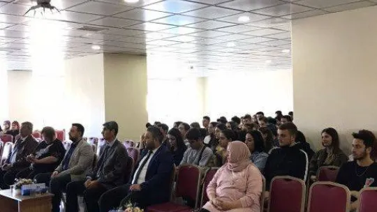 Burhaniye Belediyesinden üniversitelilere çevre eğitimi