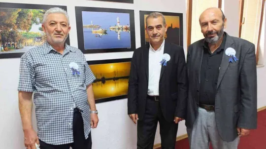 Burhaniye'de Reha Yurdakul Kültür Merkezi sergi salonu gibi oldu