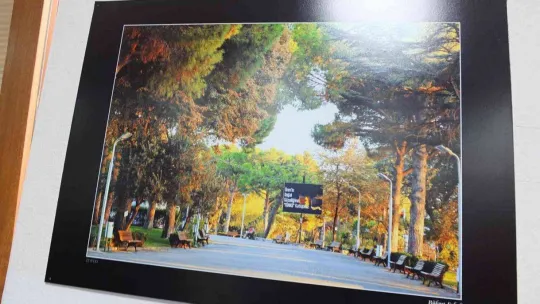 Burhaniye'de Reha Yurdakul Kültür Merkezi sergi salonu gibi oldu