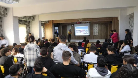 Burhaniye'de sıfır atık eğitimleri devam ediyor