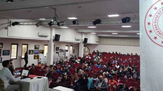 Burhaniye'de Sporcu Sağlığı Semineri düzenlendi