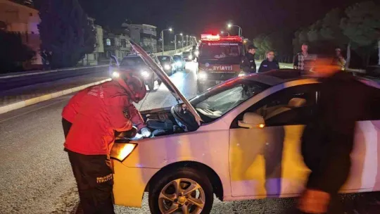 Burhaniye'de tek taraflı kazada 4 kişi yaralandı