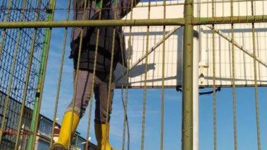 Burhaniye merkezde parklar yenileniyor