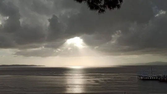 Burhaniye Ören'de gün batımı  böyle görüntülendi