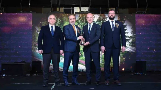 Bursa Büyükşehir'in 'yeşil' uygulamalarına 3 ödül
