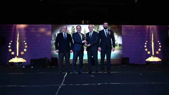 Bursa Büyükşehir'in 'yeşil' uygulamalarına 3 ödül