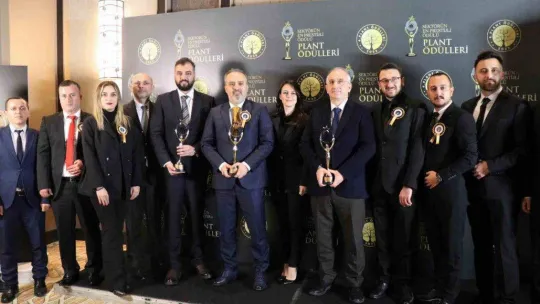 Bursa Büyükşehir ödüle doymuyor