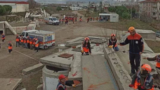 Bursa'da 'Destek AFAD Gönüllüsü' eğitimleri tamamlandı