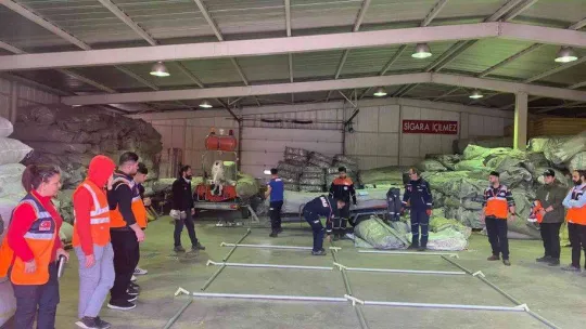 Bursa'da 'Destek AFAD Gönüllüsü' eğitimleri tamamlandı