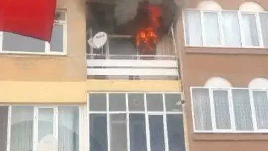 Bursa'da 2 farklı dairede yangın paniği