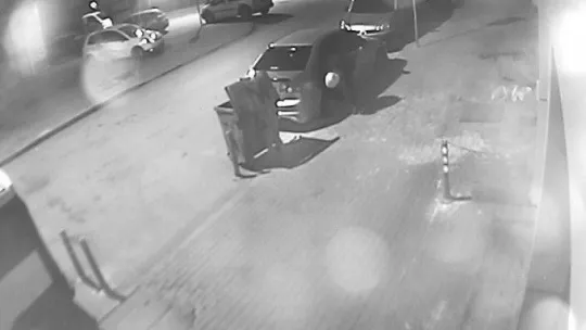 Bursa'da 21 aracın lastiğini böyle patlattılar