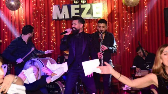 Bursa'da 4 yıldızlı yılbaşı coşkusu