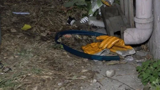 Bursa'da akıl almaz hırsızlık...Patronunu bidon bidon soydu