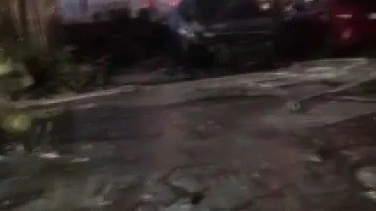 Bursa'da araç bayisinde korkutan yangın: Sıfır araçlar kül oldu