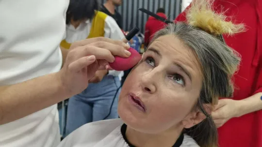 Bursa'da bir kuaför, 50 engelliyi güzelleştirdi