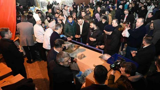 Bursa'da camilerinde kandil coşkusu