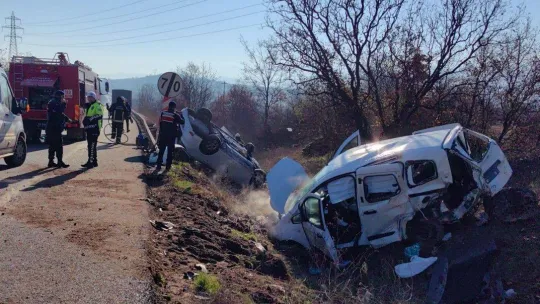 Bursa'da can pazarı: 1'i ağır 4 yaralı