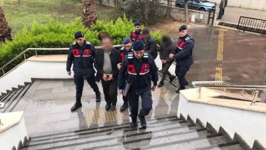 Bursa'da definecilere jandarmadan suçüstü