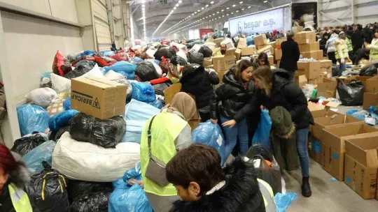 Bursa'da deprem bölgesine yardım seferberliği