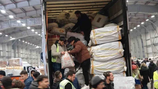 Bursa'da deprem bölgesine yardım seferberliği