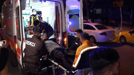 Bursa'da eğlence mekanında silahlı kavga: 2 yaralı