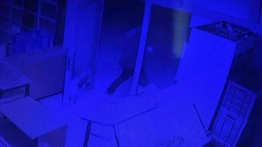 Bursa'da hırsız sadaka kutusunu böyle çaldı